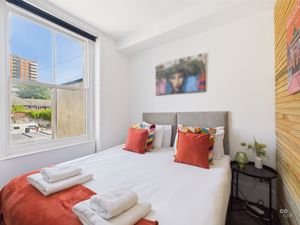 Bedroom- click for photo gallery